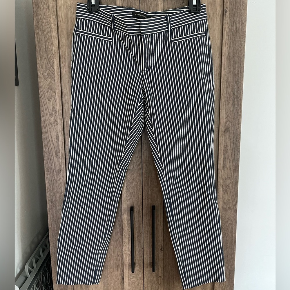 BANANA REPUBLIC STRIPED SLOAN PETITE PANTS SIZE 0
